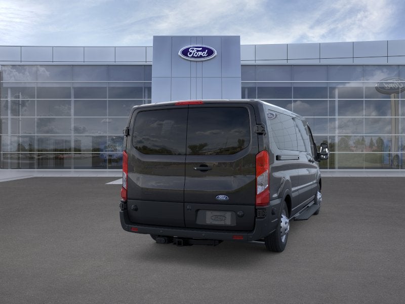 2026 Ford Transit Passenger Wagon XLT