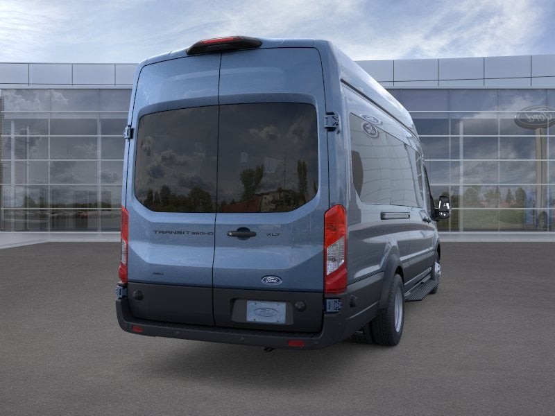 2026 Ford Transit Passenger Wagon XLT