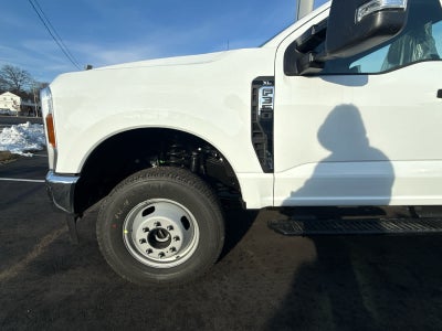 2026 Ford Super Duty F-350 DRW XL