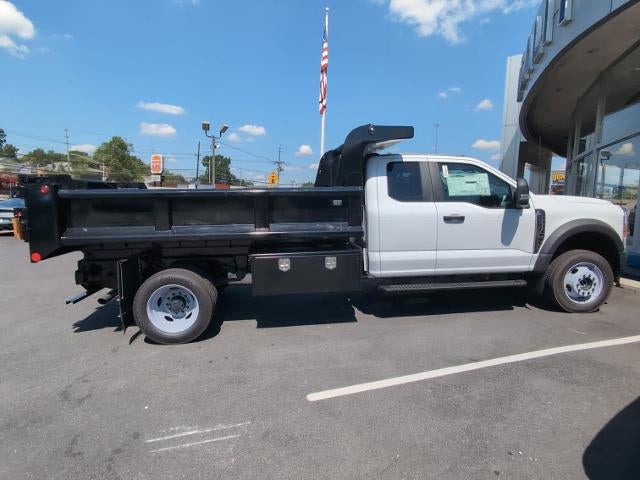 2025 Ford Super Duty F-550 DRW XL