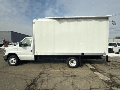 2026 Ford E-Series Cutaway E-350 SRW