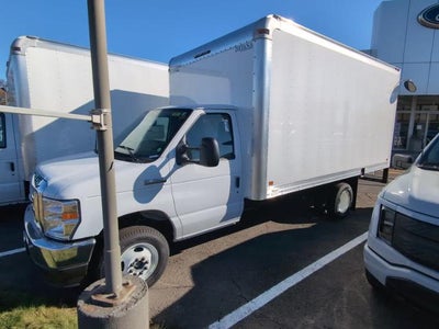 2025 Ford E-Series Cutaway E-350 SRW