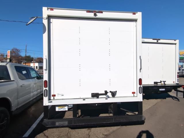 2025 Ford E-Series Cutaway E-350 SRW