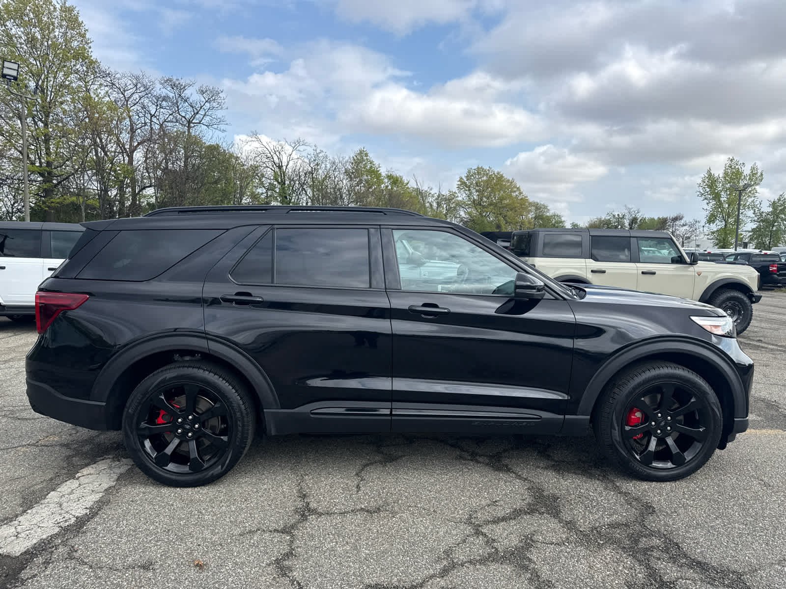 2023 Ford Explorer ST