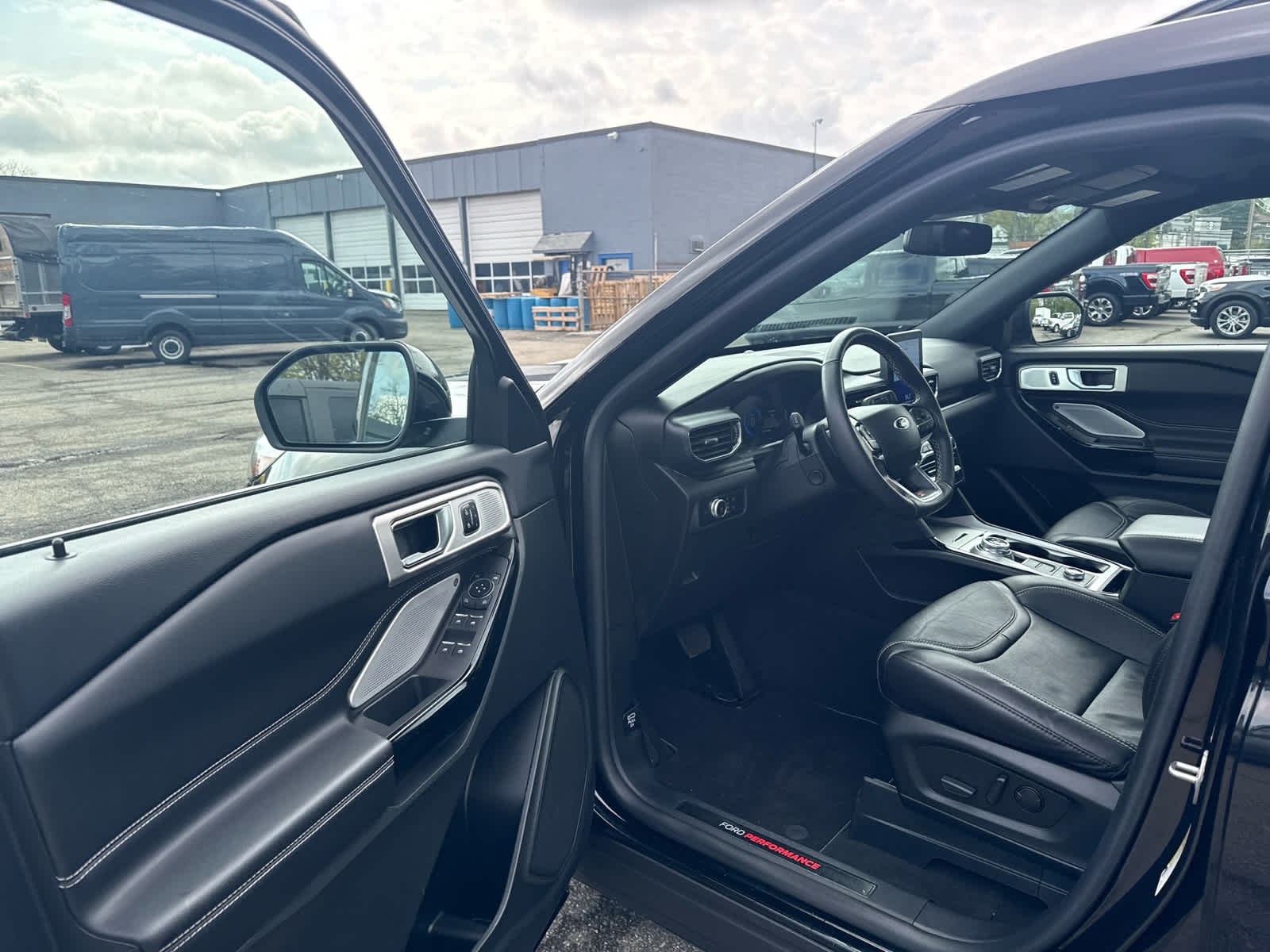 2023 Ford Explorer ST