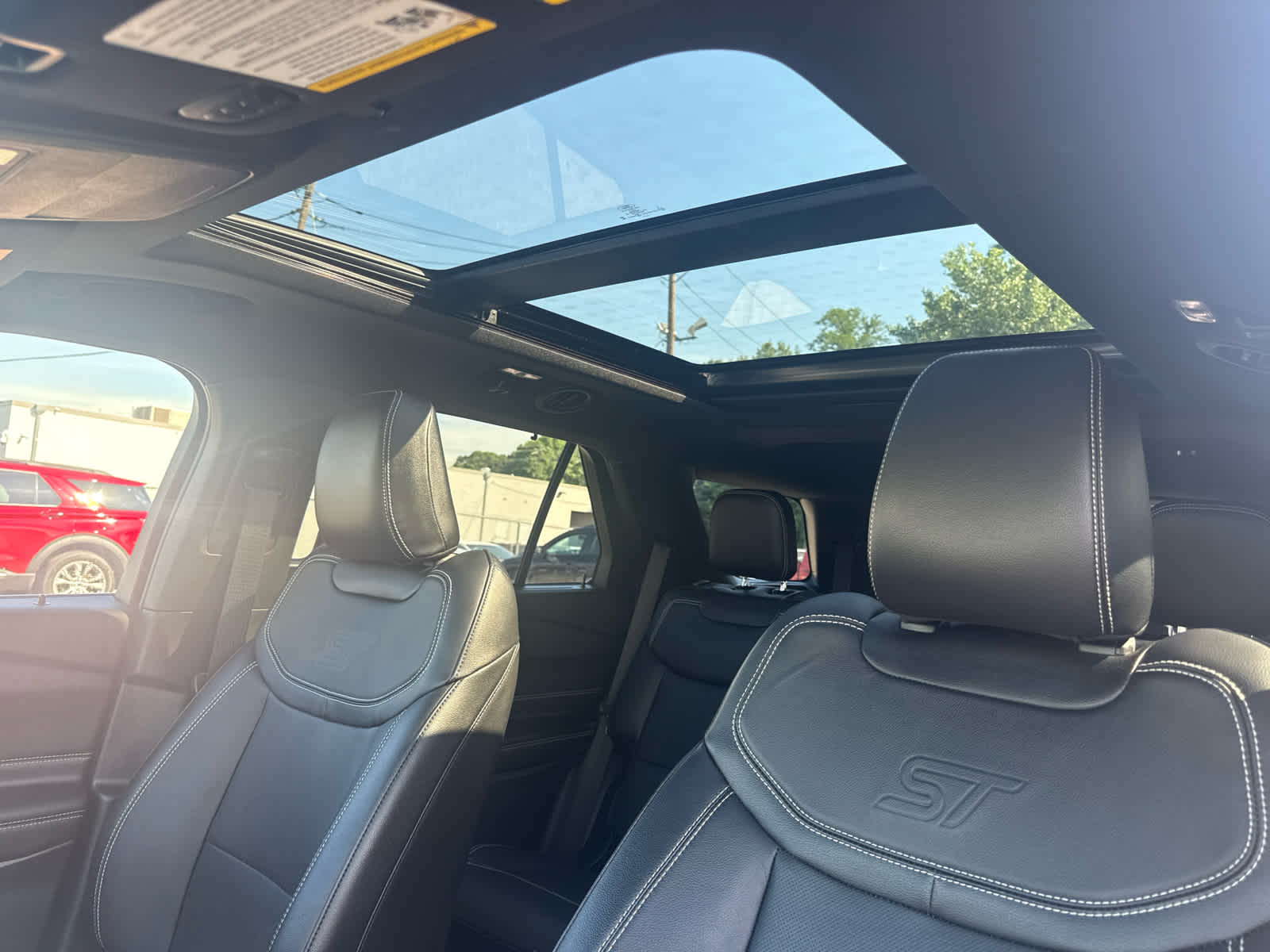 2023 Ford Explorer ST