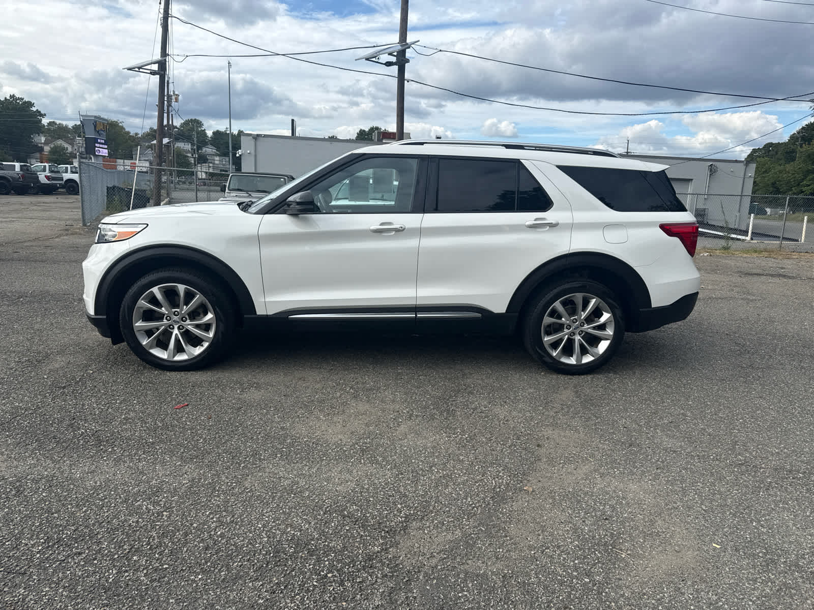 2023 Ford Explorer Platinum