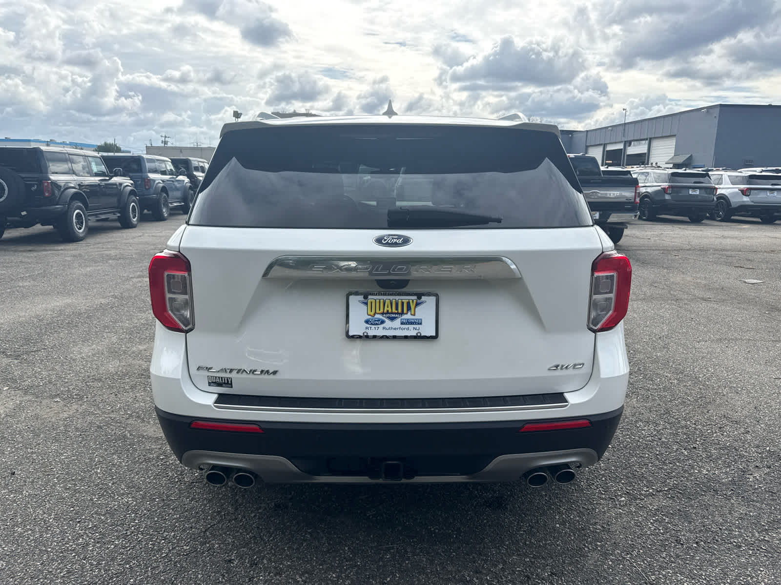 2023 Ford Explorer Platinum