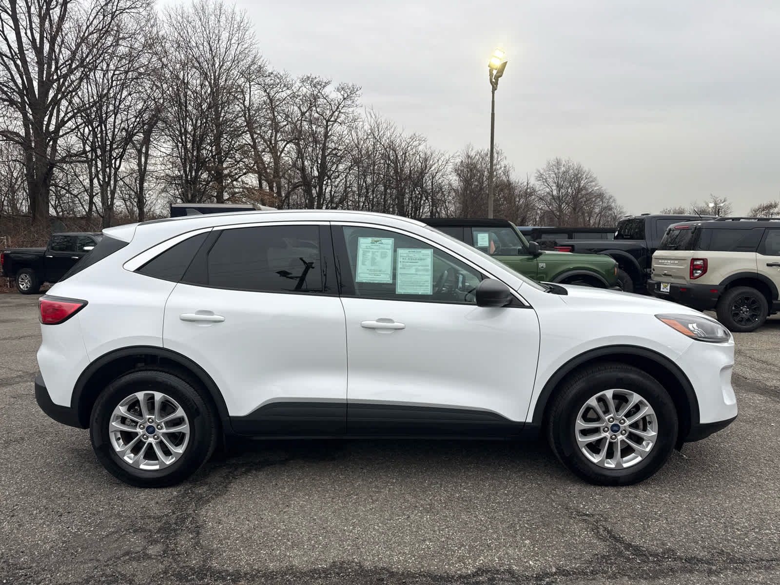 2022 Ford Escape SE