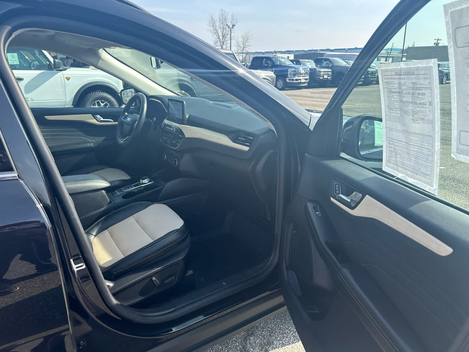 2022 Ford Escape Titanium