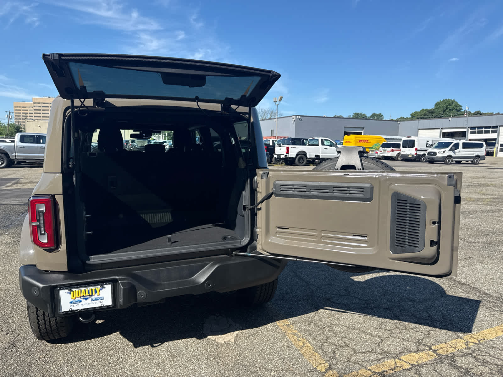 2026 Ford Bronco Outer Banks