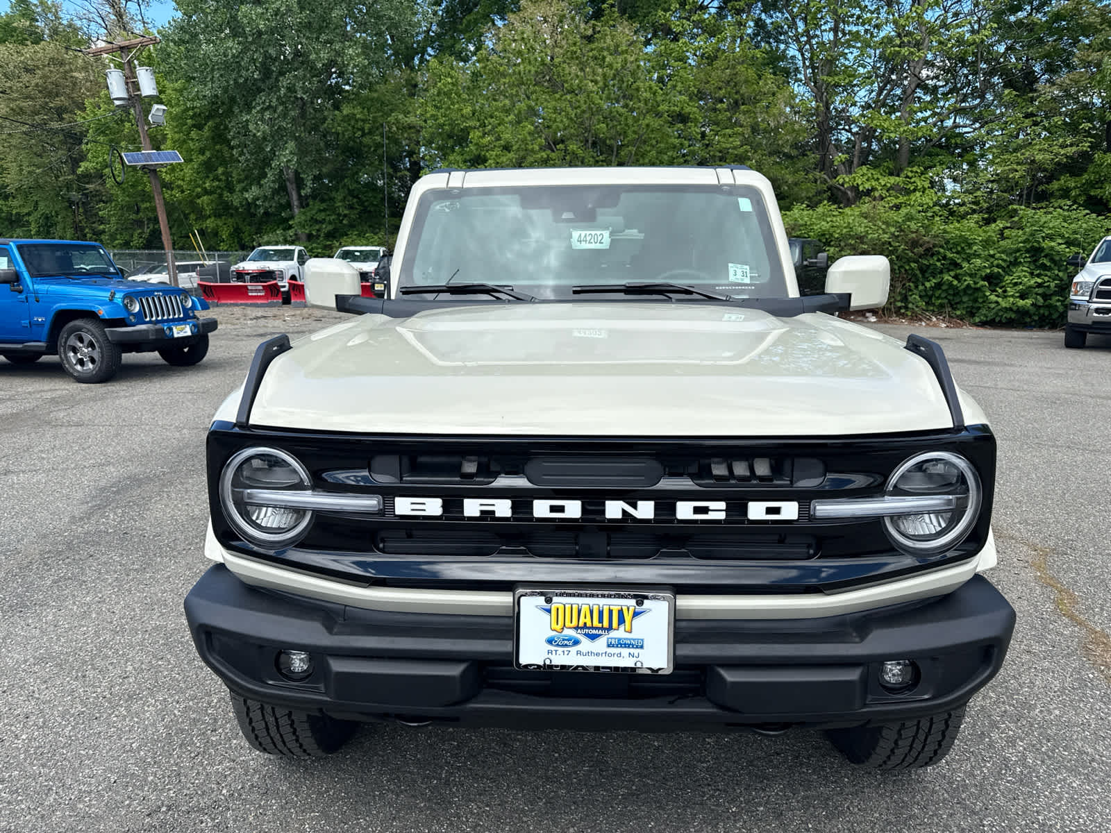 2026 Ford Bronco Outer Banks