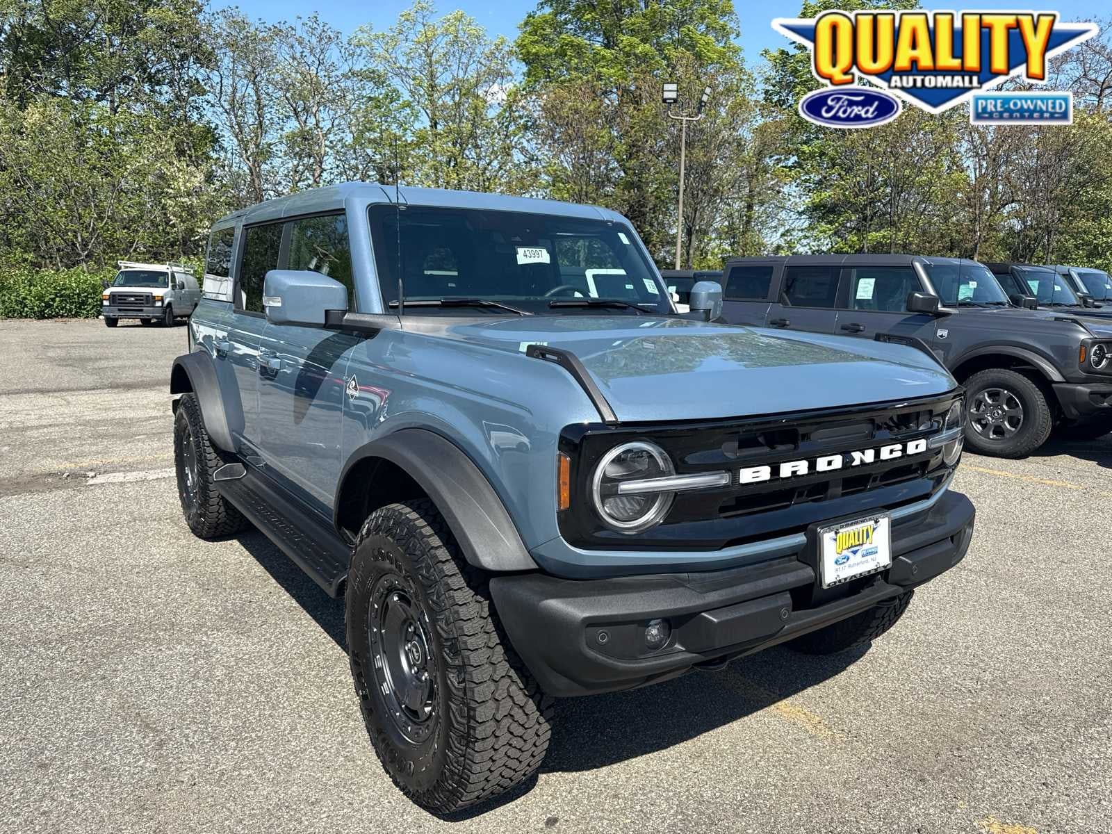 2025 Ford Bronco Outer Banks