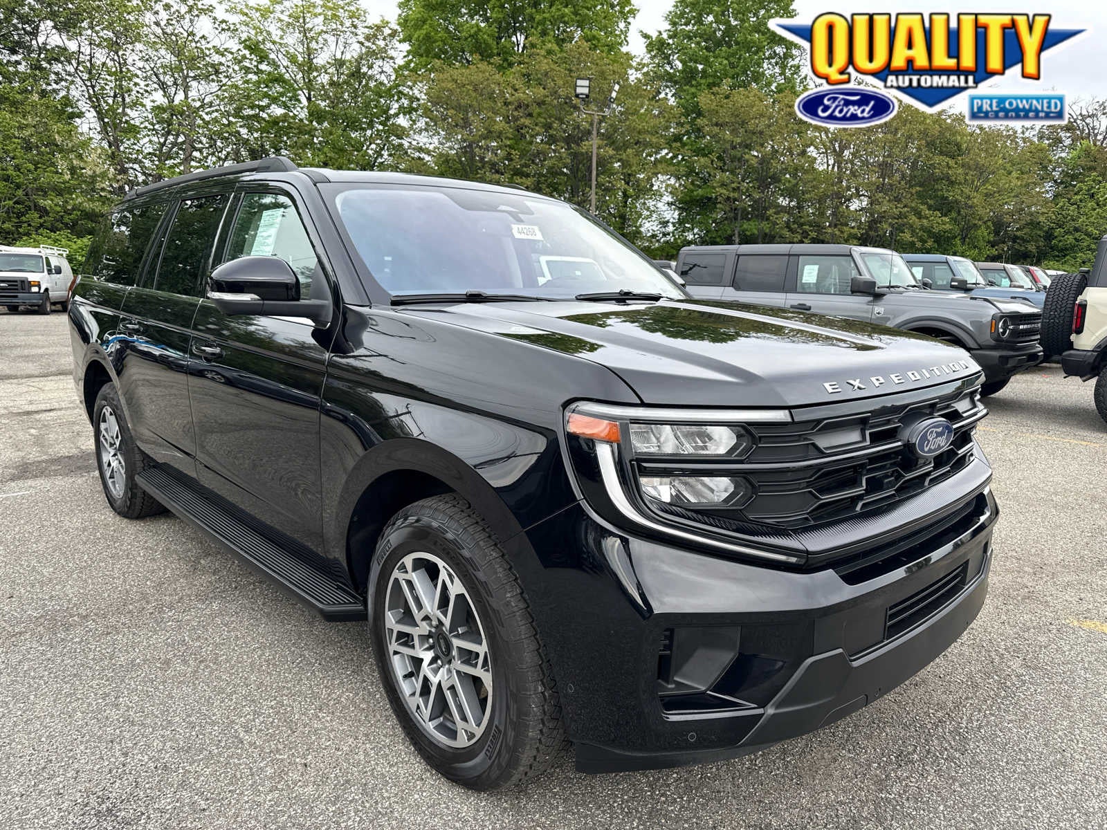 2025 Ford Expedition Max Active
