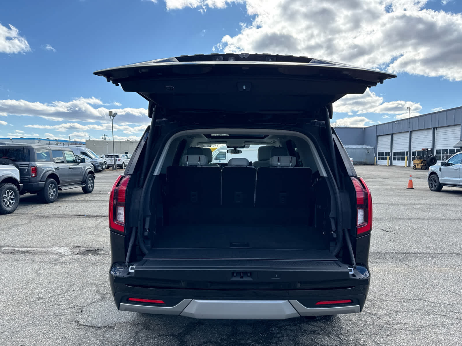 2025 Ford Expedition Platinum