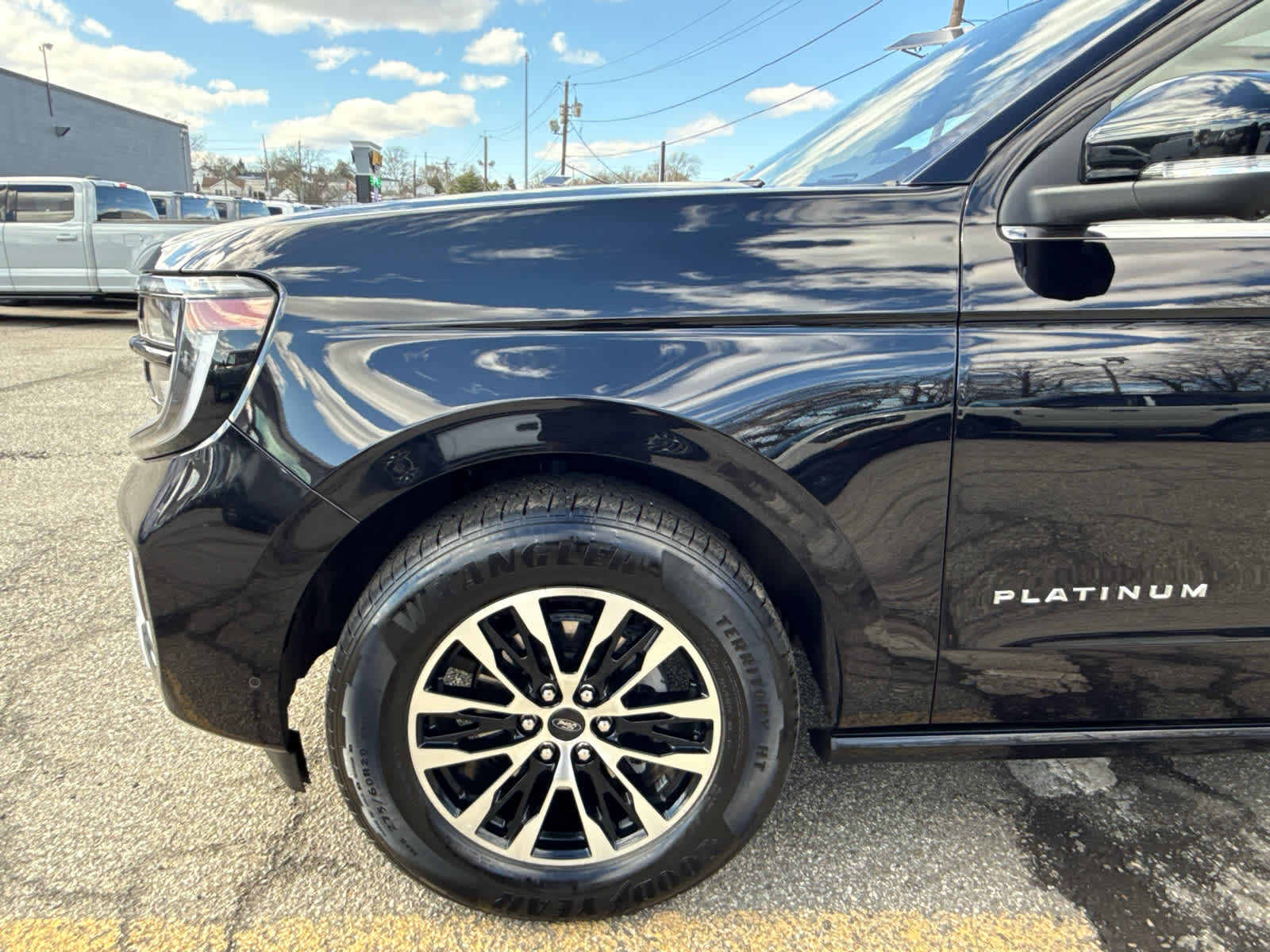 2025 Ford Expedition Platinum
