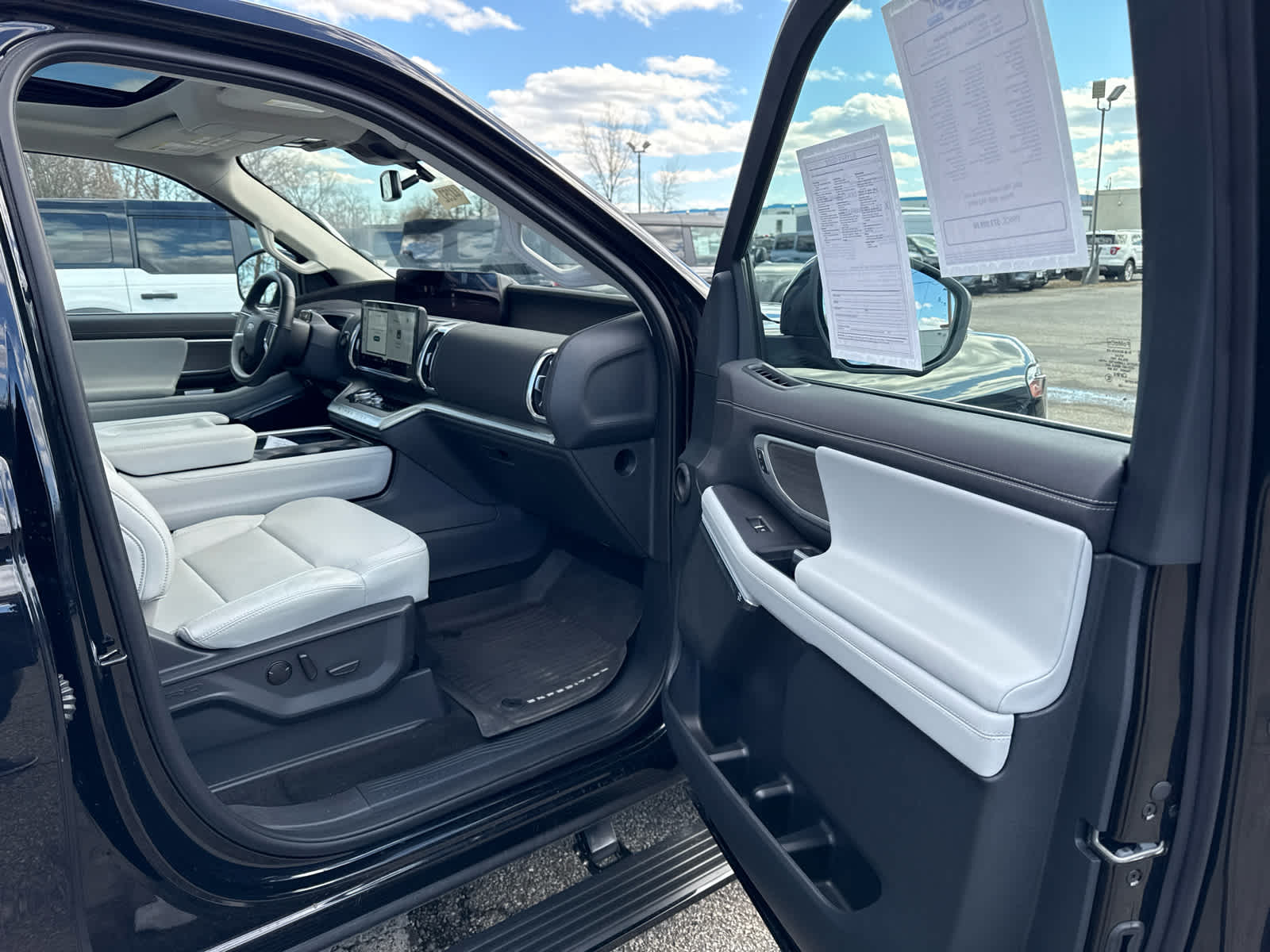 2025 Ford Expedition Platinum