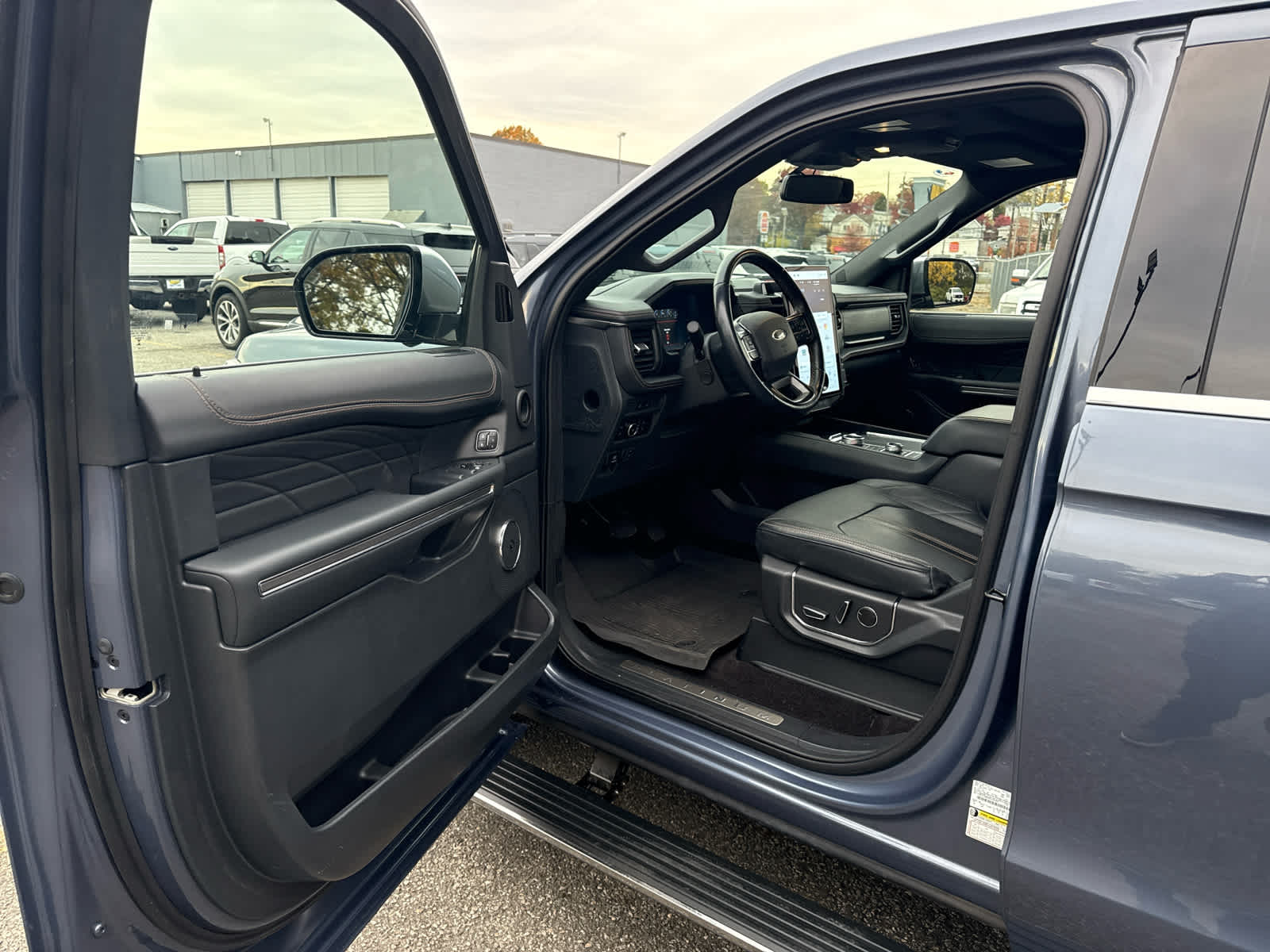 2023 Ford Expedition Platinum