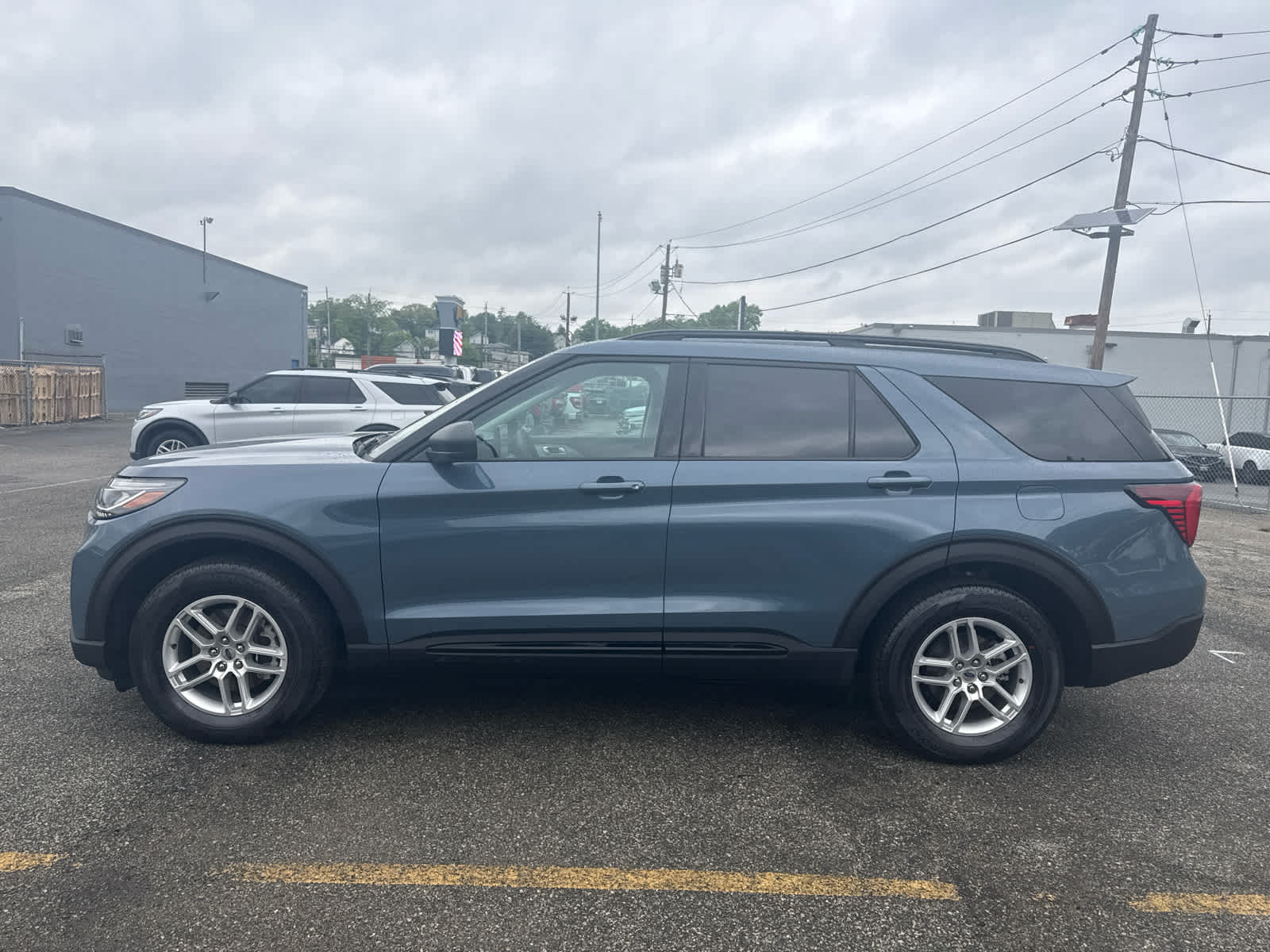 2026 Ford Explorer Active w/200A Pkg