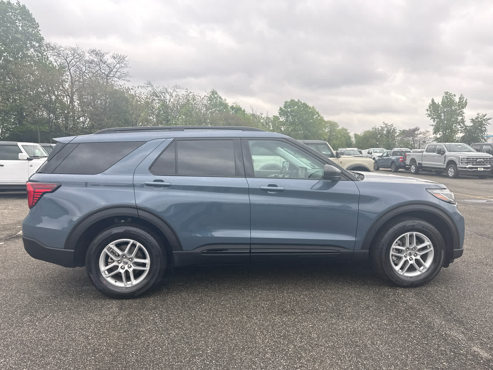 2026 Ford Explorer Active w/200A Pkg