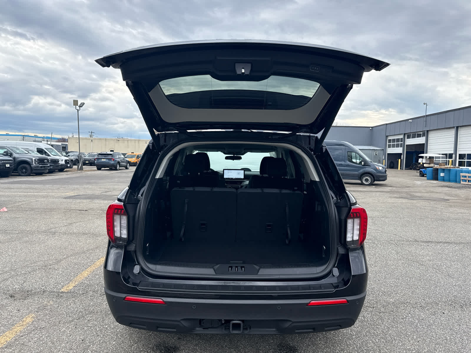 2026 Ford Explorer Active w/200A Pkg