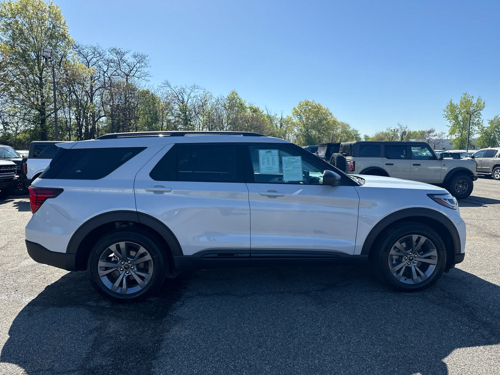 2026 Ford Explorer Active w/200A Pkg