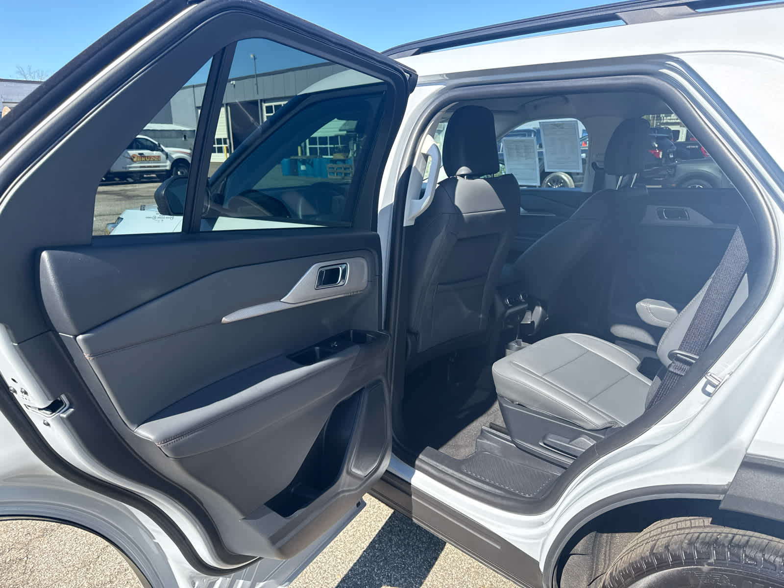 2026 Ford Explorer Active w/200A Pkg