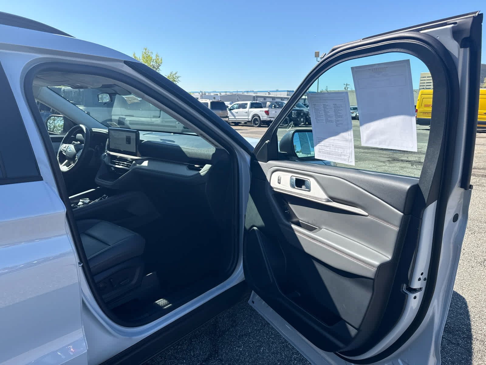 2026 Ford Explorer Active w/200A Pkg
