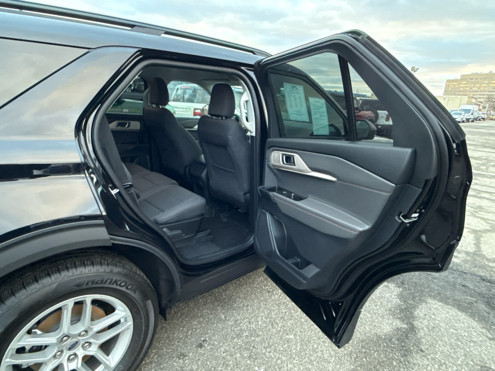 2026 Ford Explorer Active w/100A Pkg