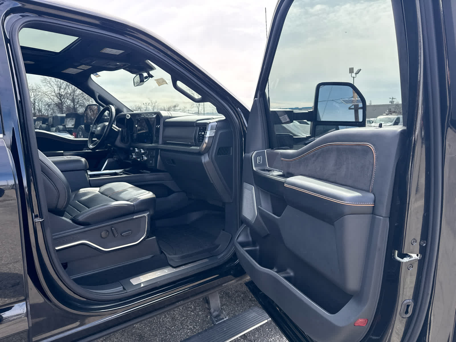 2023 Ford Super Duty F-250 Pickup Platinum