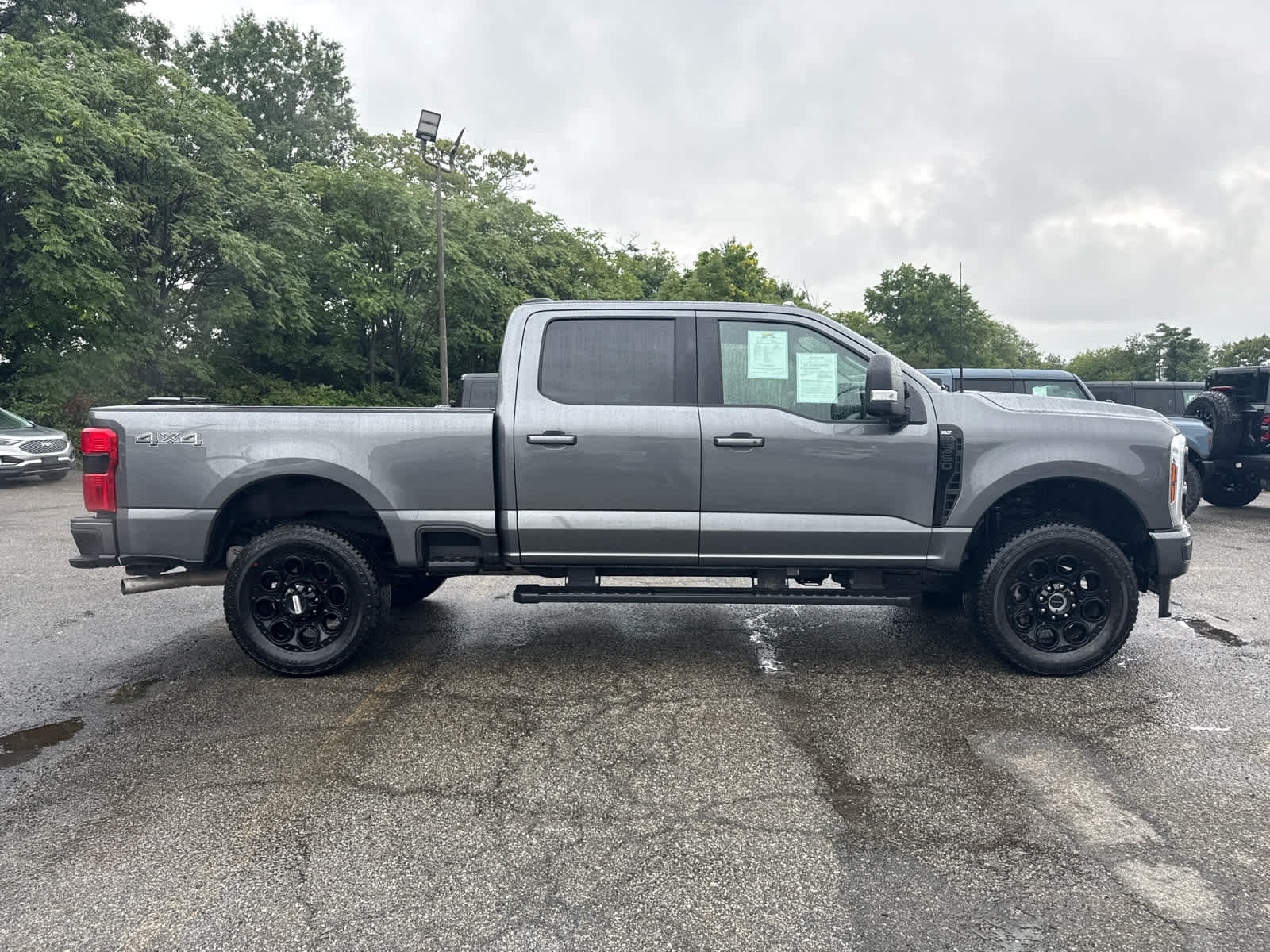 2026 Ford Super Duty F-350 SRW Pickup XLT