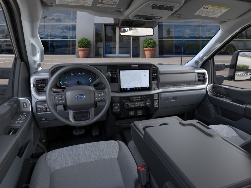 2026 Ford Super Duty F-350 SRW XLT