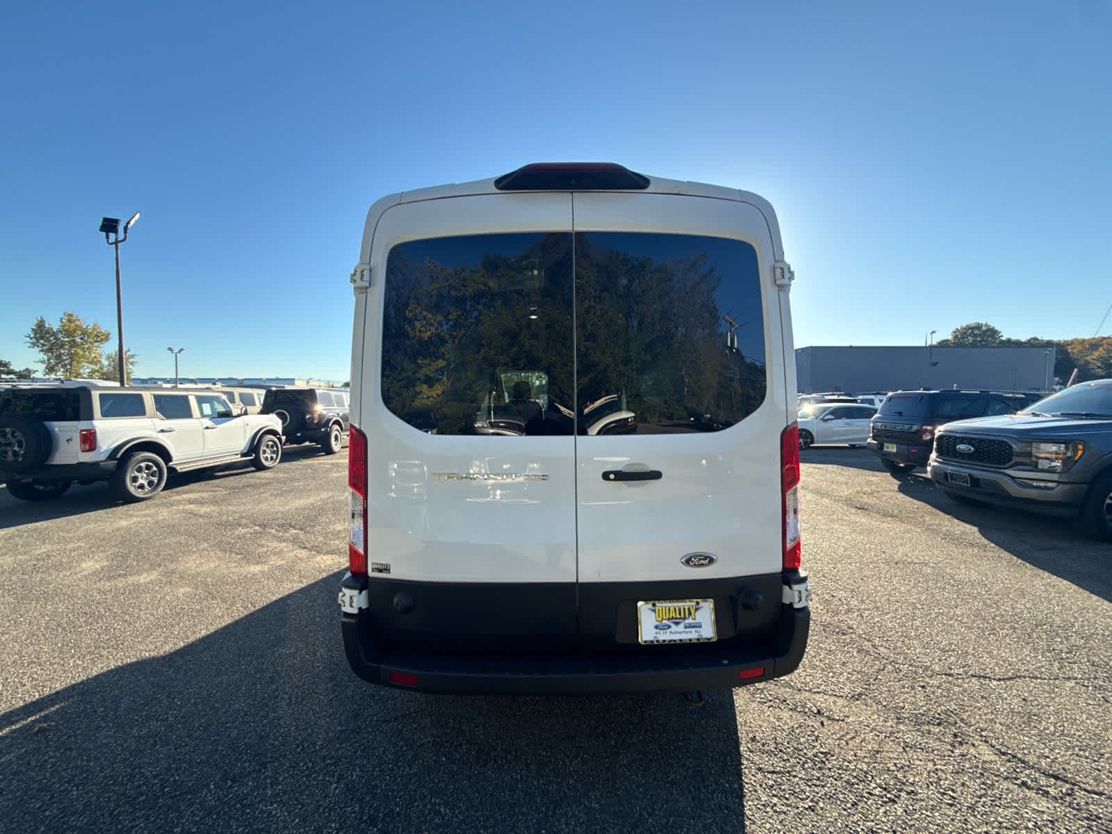 2019 Ford Transit Van 148 WB Medium Roof Cargo