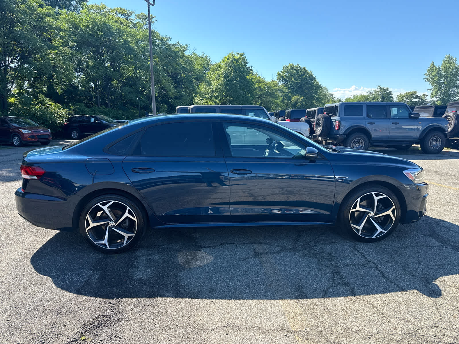 2020 Volkswagen Passat 2.0T R-Line