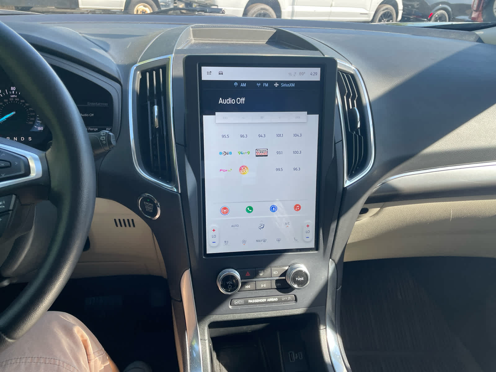 2024 Ford Edge Titanium