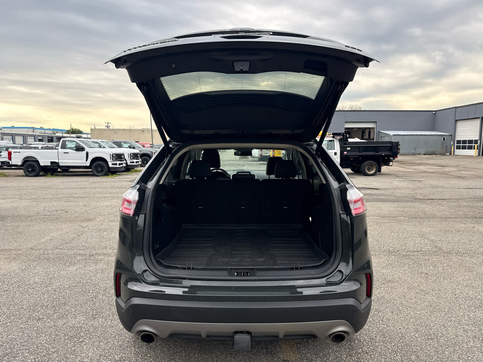 2024 Ford Edge Titanium