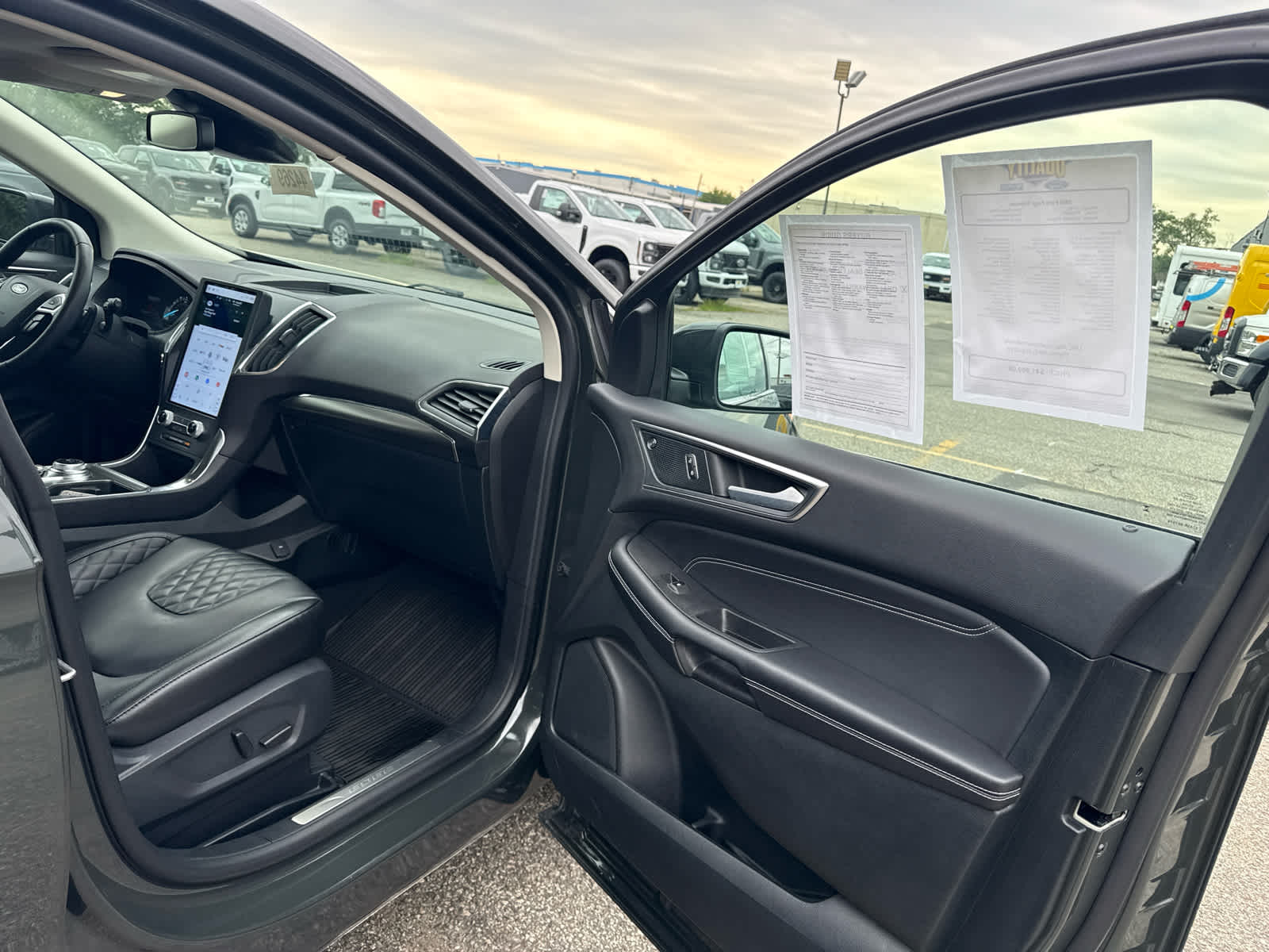 2024 Ford Edge Titanium