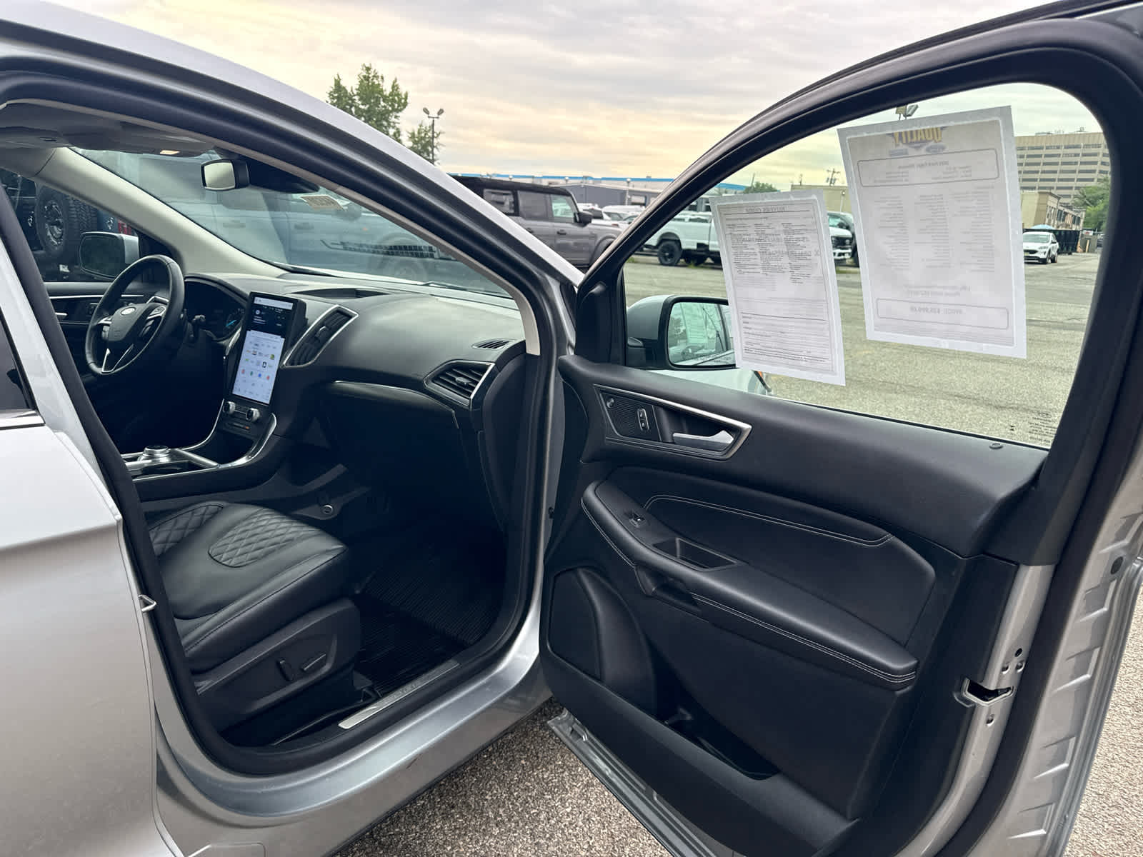 2024 Ford Edge Titanium