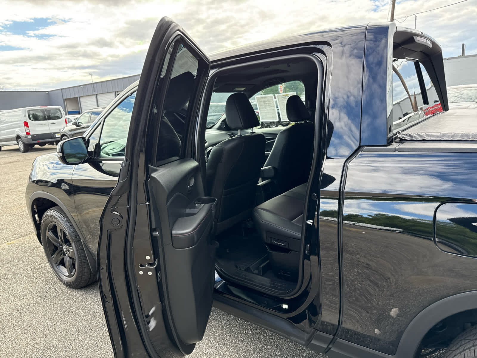 2023 Honda Ridgeline Black Edition