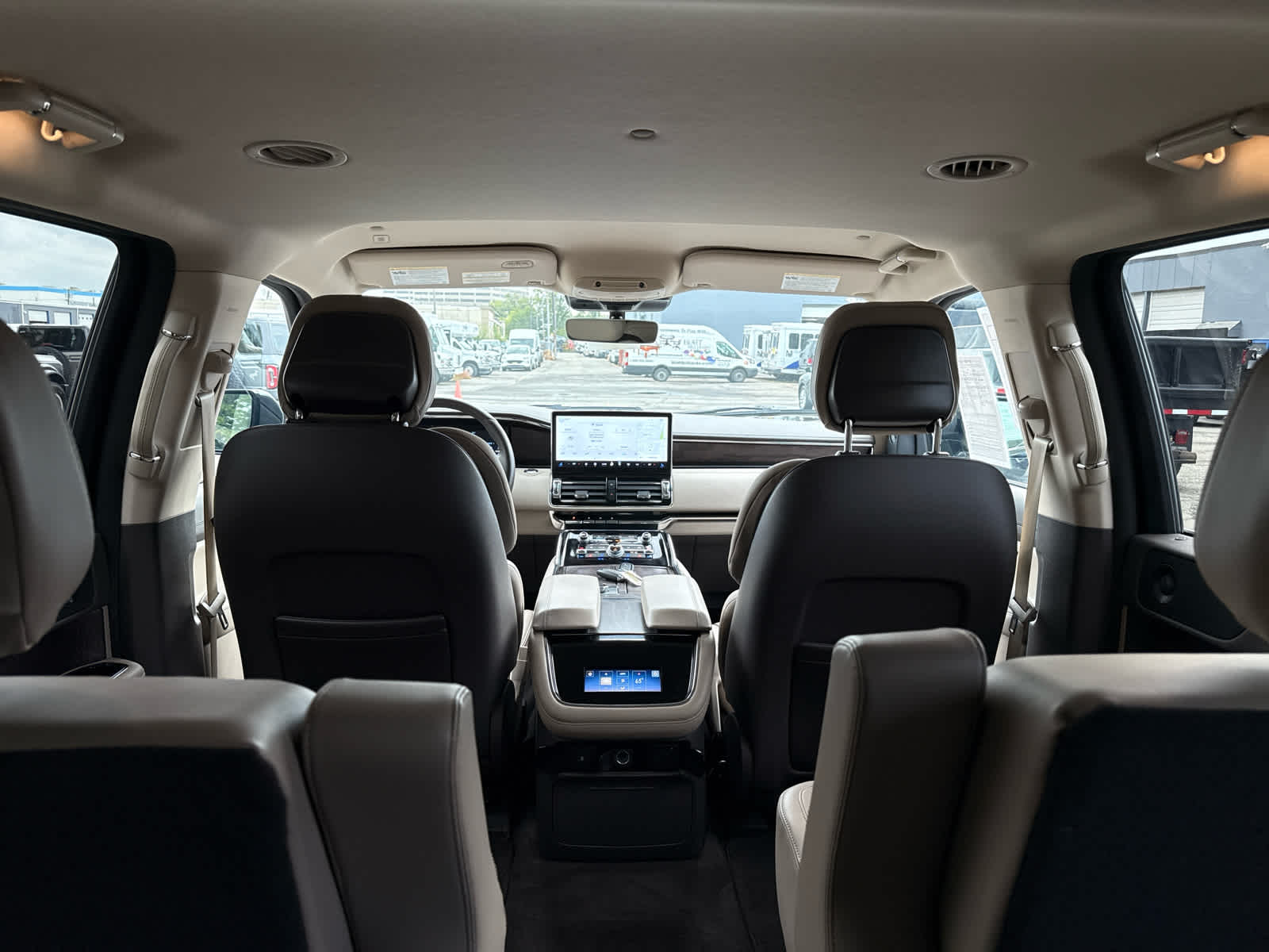 2024 Lincoln Navigator Premiere