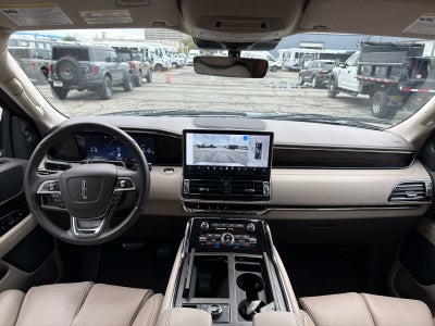 2024 Lincoln Navigator Premiere
