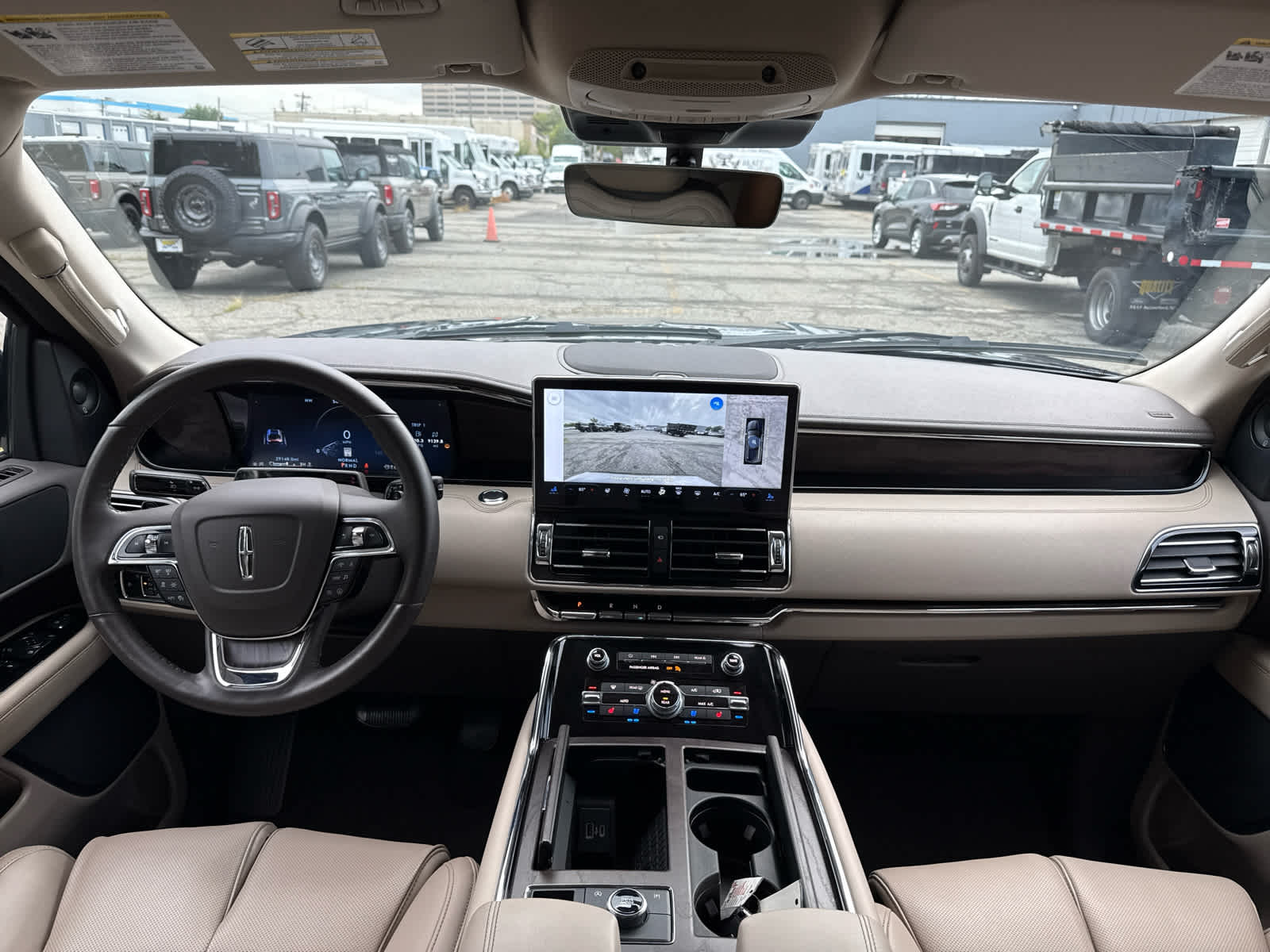 2024 Lincoln Navigator Premiere