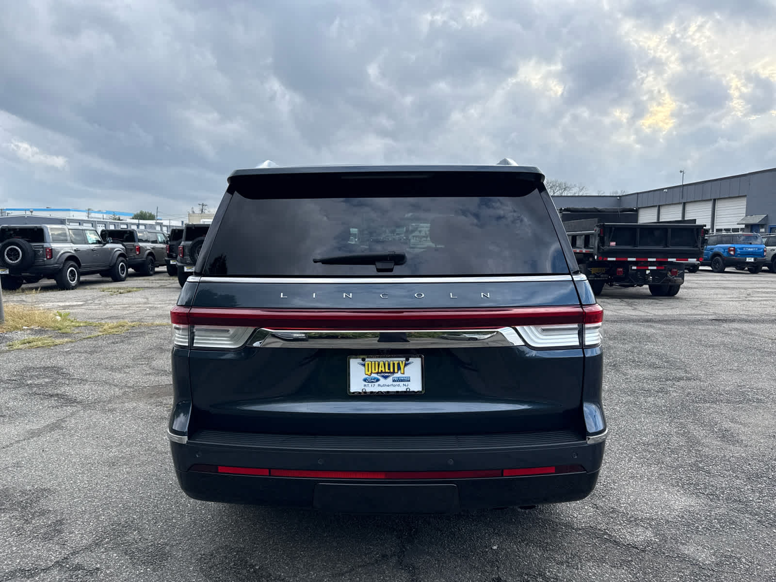 2024 Lincoln Navigator Premiere