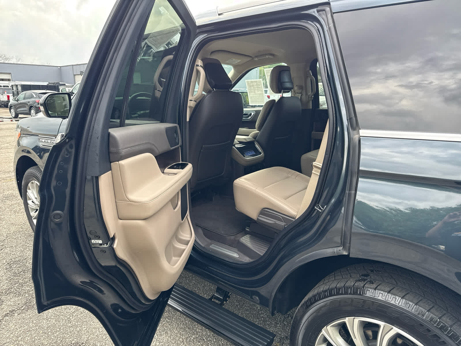 2024 Lincoln Navigator Premiere