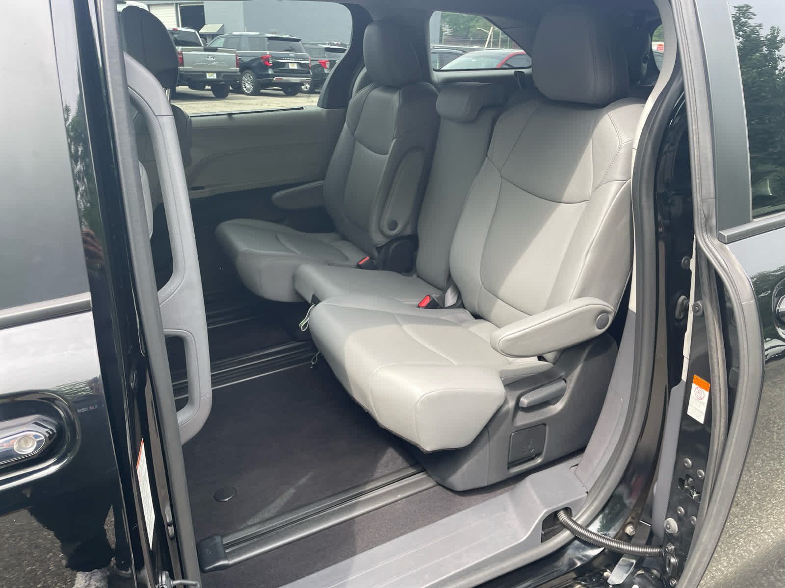 2023 Toyota Sienna XLE