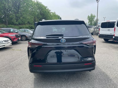 2023 Toyota Sienna XLE