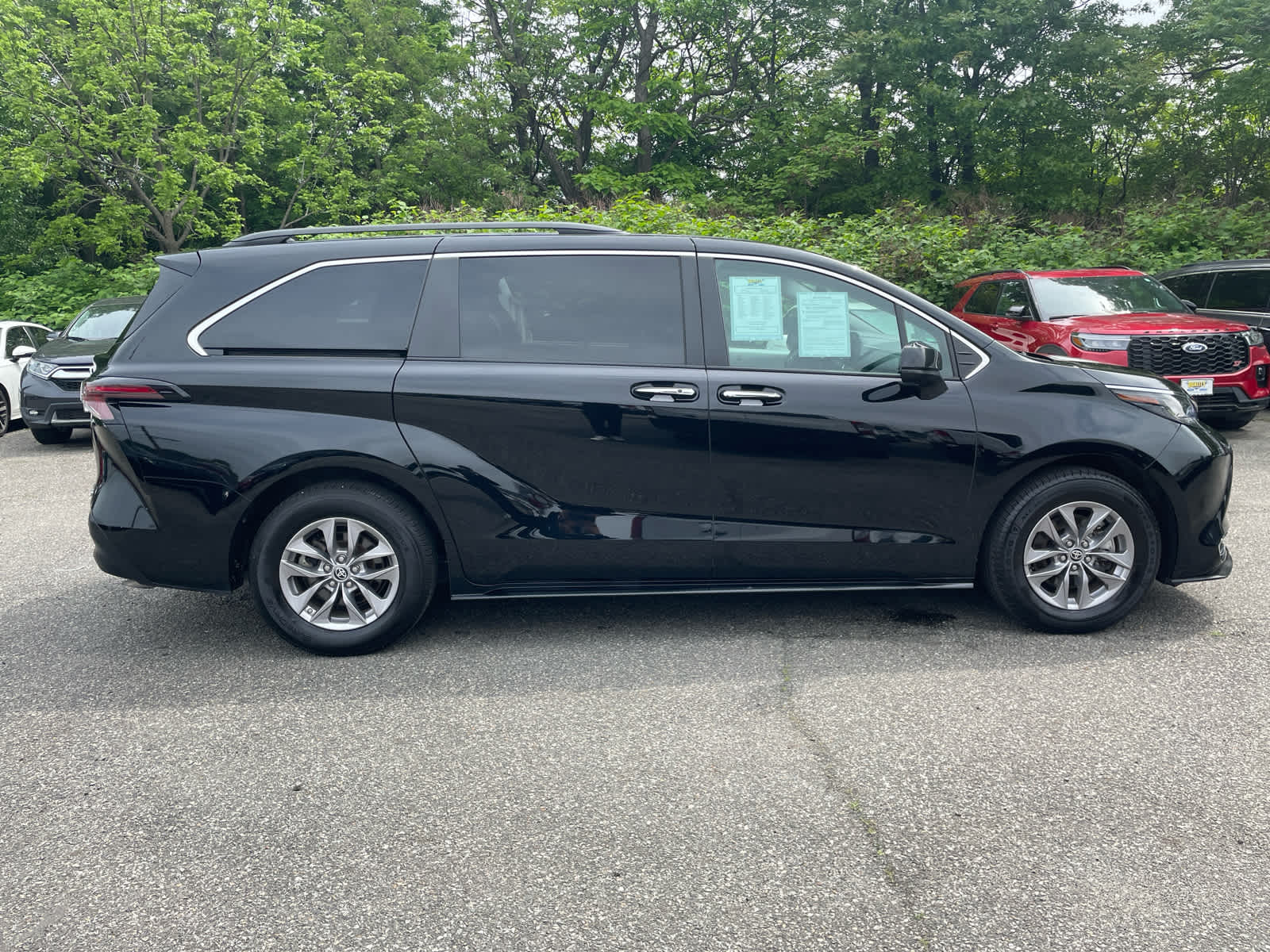 2023 Toyota Sienna XLE