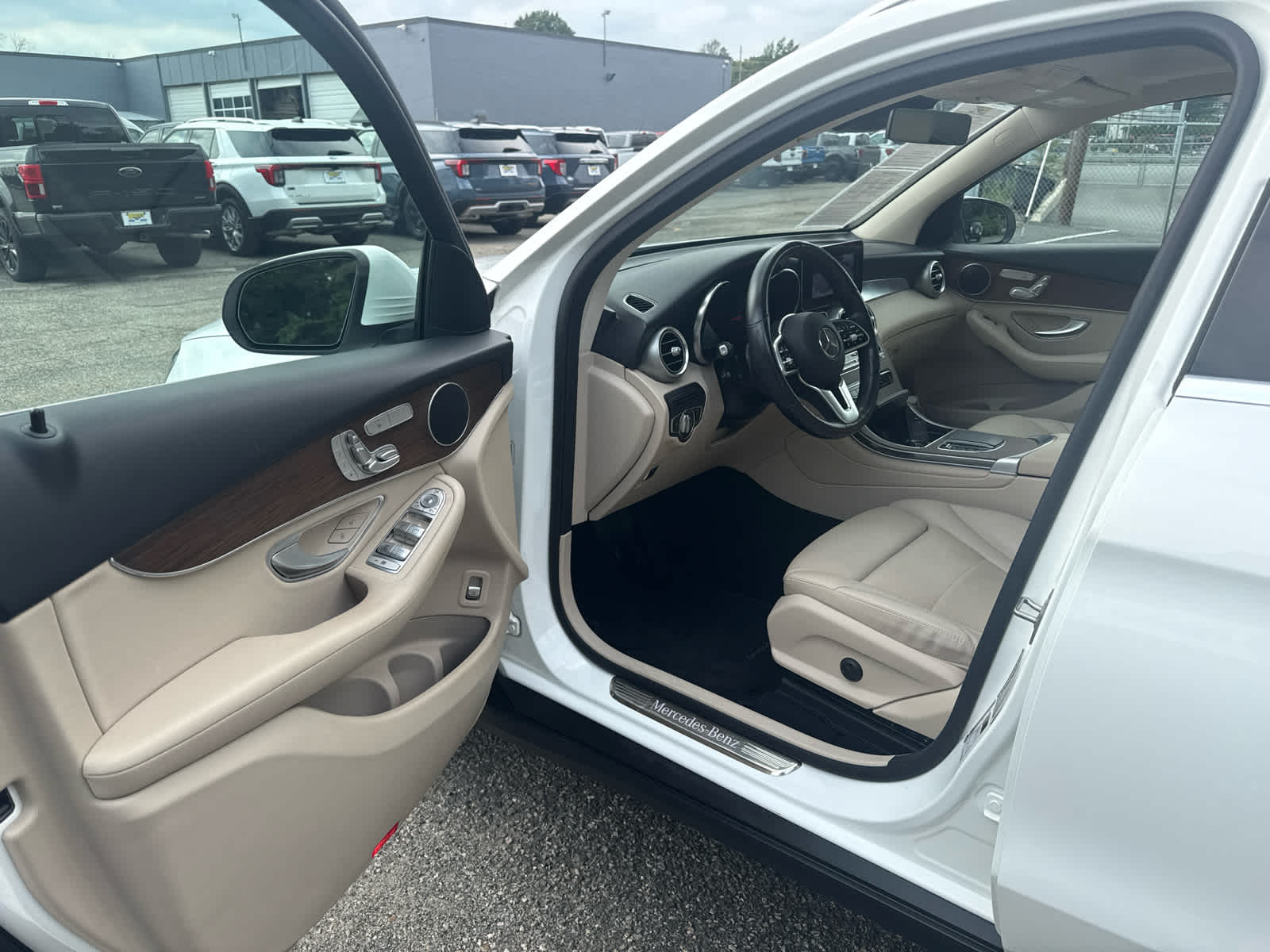 2022 Mercedes-Benz GLC 300 GLC 300