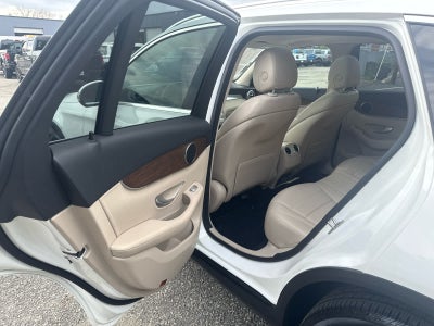 2022 Mercedes-Benz GLC 300 GLC 300