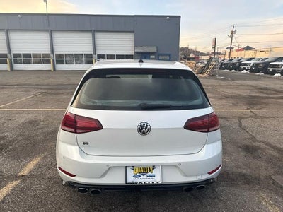 2019 Volkswagen Golf R 2.0T w/DCC & Navigation